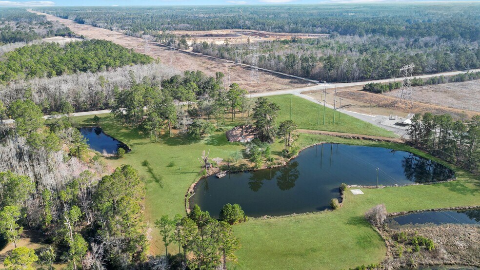 2060 US Highway 80, Bloomingdale, GA à vendre - Photo du bâtiment - Image 2 de 15