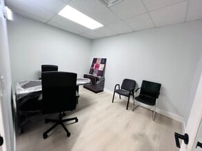 50 N Hill Ave, Pasadena, CA for lease Interior Photo- Image 1 of 6