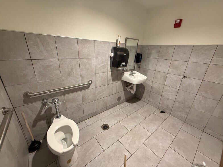 9814 E Brainerd Rd, Ooltewah, TN for lease - Building Photo - Image 2 of 22