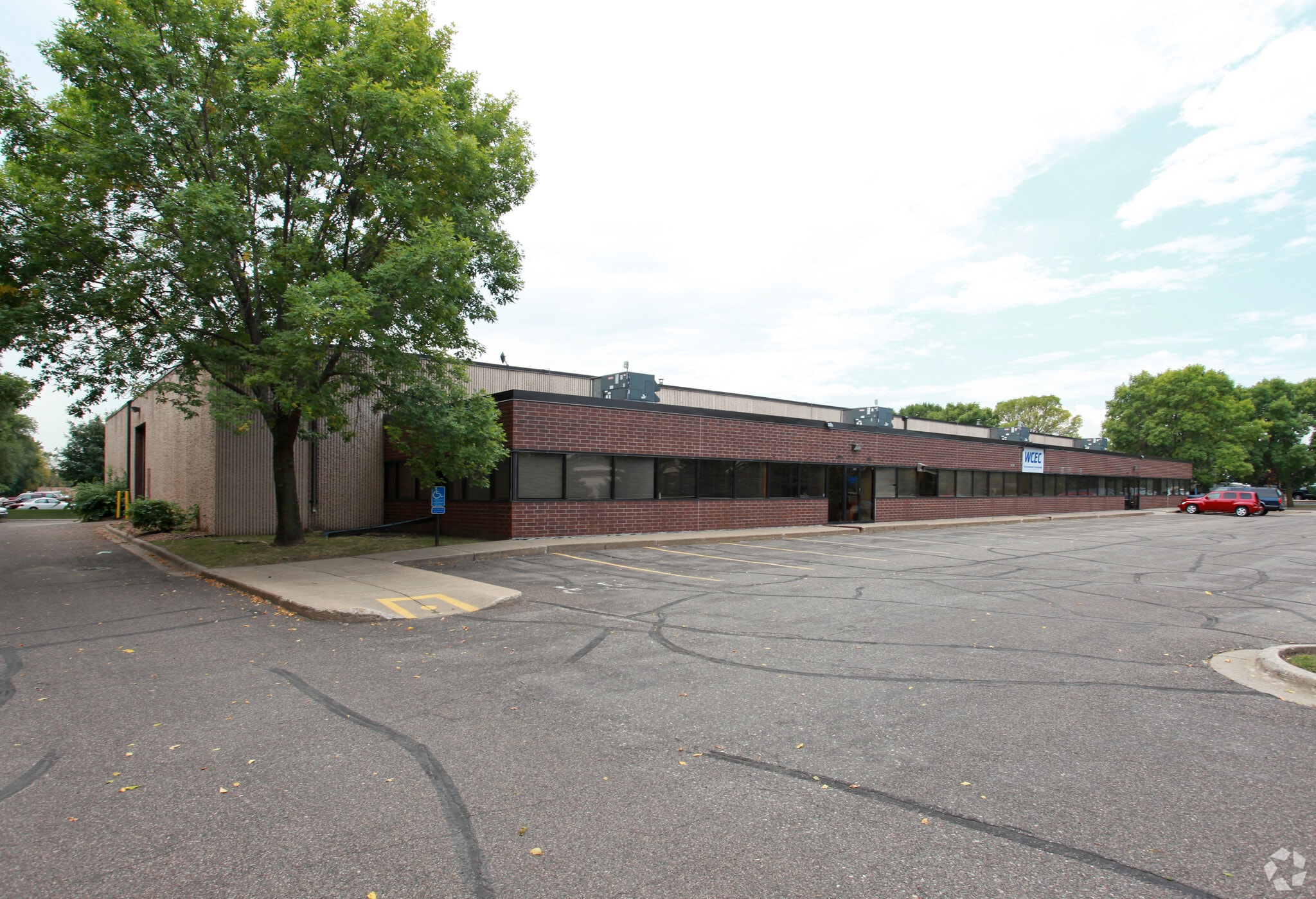 11241-11265 91st Ave N, Maple Grove, MN for lease Primary Photo- Image 1 of 9