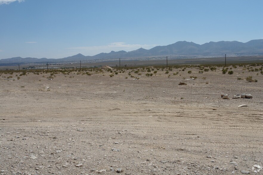 13172 S Las Vegas Blvd, Henderson, NV à vendre - Photo du bâtiment - Image 2 de 2