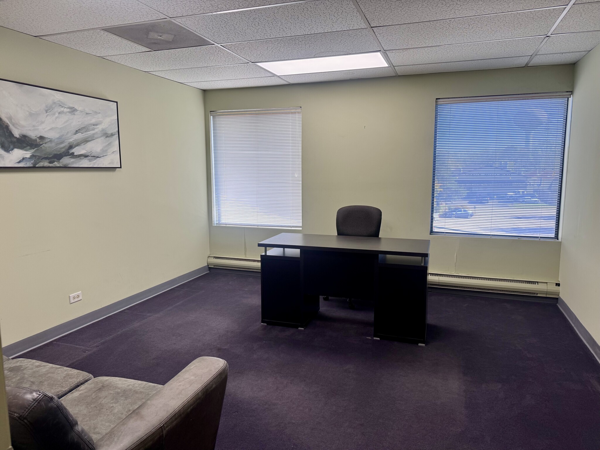 11-21 N Skokie Hwy, Lake Bluff, IL for lease Interior Photo- Image 1 of 1