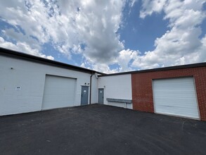 31 Oak Ave, Chalfont, PA for lease Building Photo- Image 2 of 7