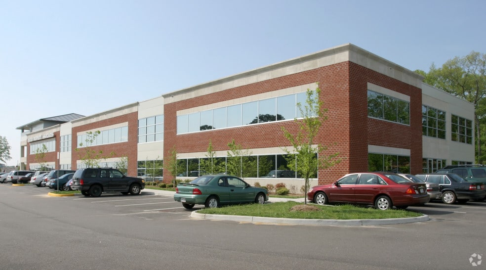 525 S Independence Blvd, Virginia Beach, VA for lease - Building Photo - Image 3 of 17
