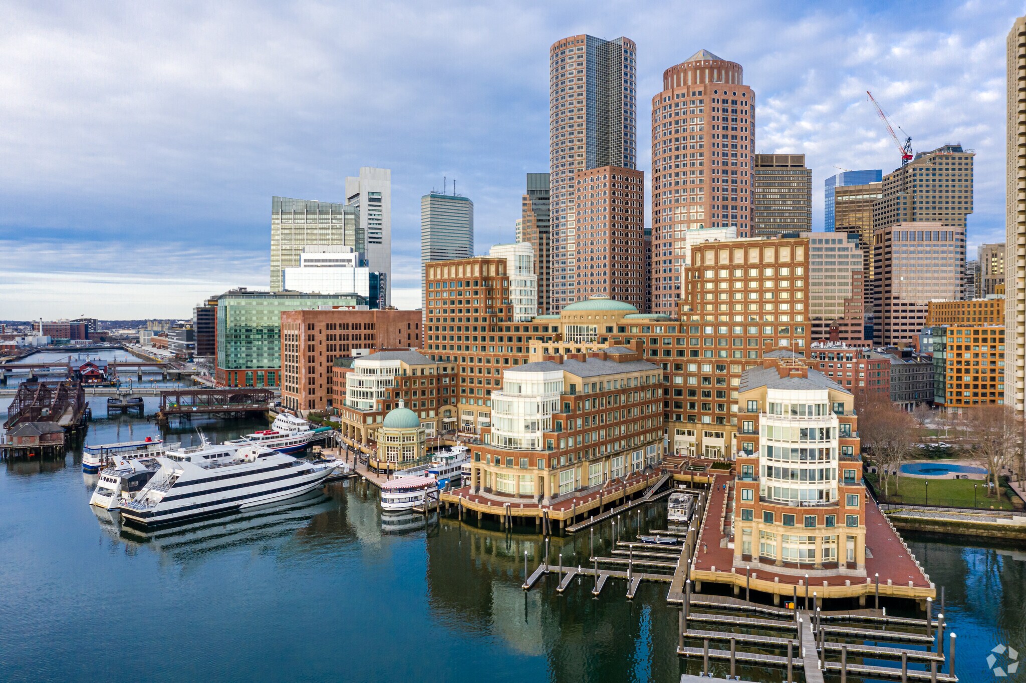 40 Rowes Wharf, Boston, MA à louer Photo du bâtiment- Image 1 de 18