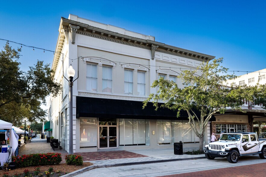 121 E 1st St, Sanford, FL à vendre - Photo du bâtiment - Image 2 de 45