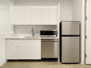 20 W 22nd St, New York, NY for lease Interior Photo- Image 1 of 8