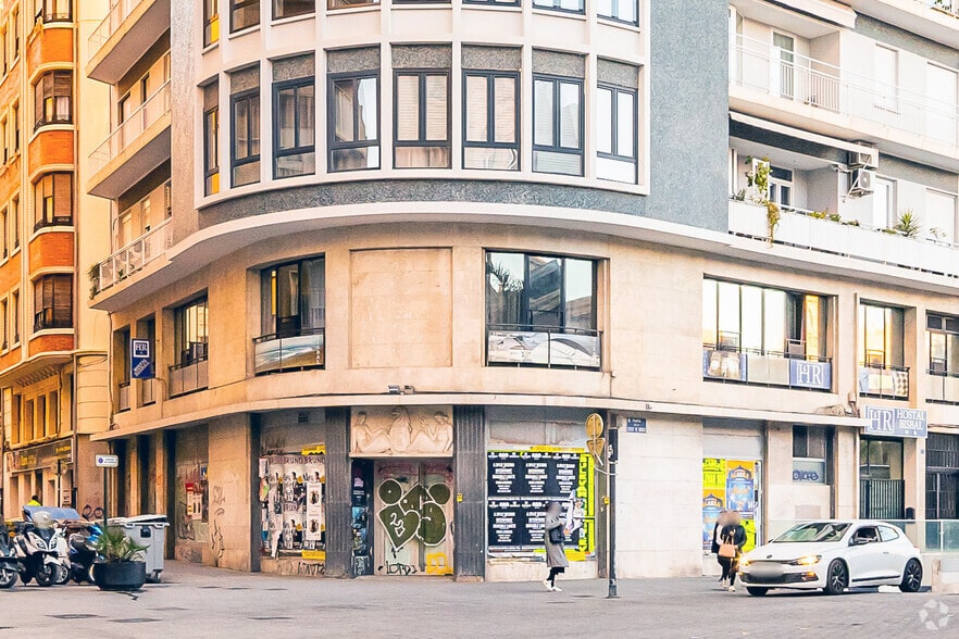 Plaça de la Ciudad de Brujas, 3, València, Valencia for lease - Building Photo - Image 2 of 3