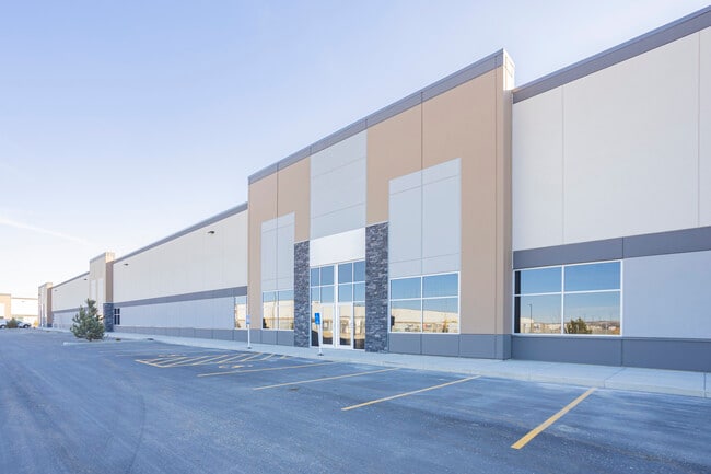 More details for 300 Aero Link NE, Calgary, AB - Industrial for Lease