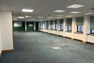 6-10 Leigh Rd, Eastleigh à louer Photo intérieure- Image 2 de 2