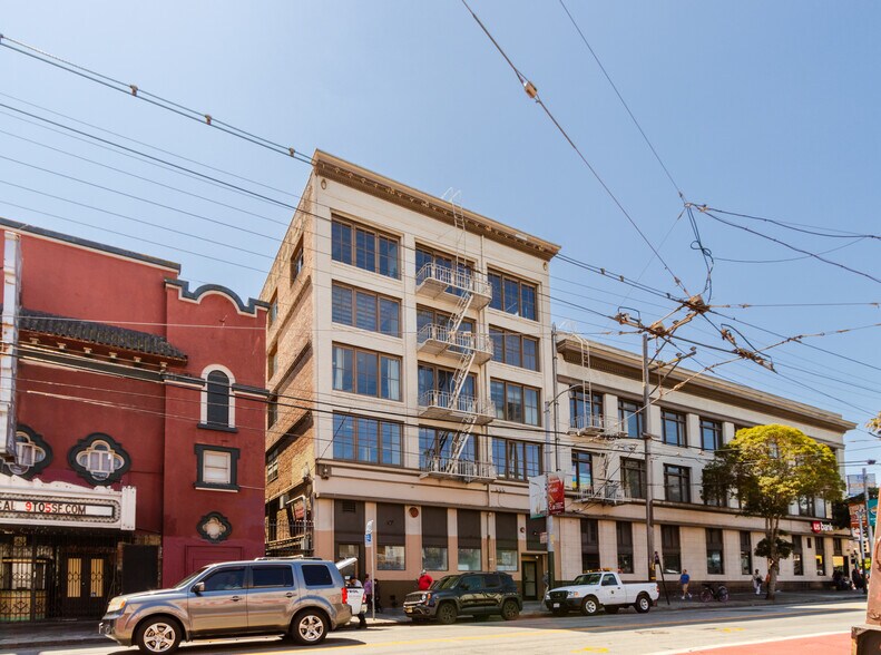 2973 16th St, San Francisco, CA à louer - Photo du bâtiment - Image 3 de 15