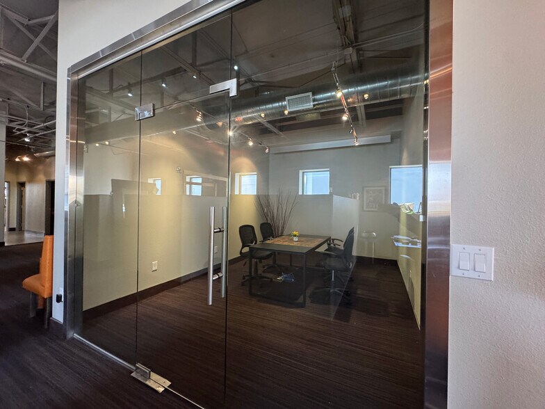 1807 E Levee St, Dallas, TX à vendre - Photo du bâtiment - Image 3 de 13