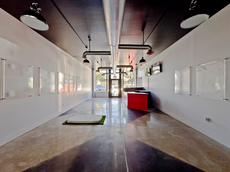 2811 18th St S, Birmingham, AL à louer - Photo du bâtiment - Image 2 de 7