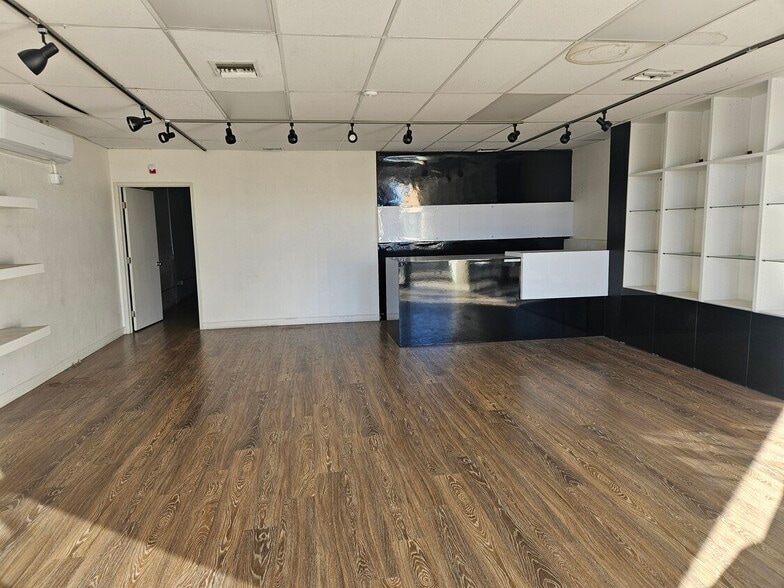 9413 Las Tunas Dr, Temple City, CA for lease - Interior Photo - Image 3 of 5