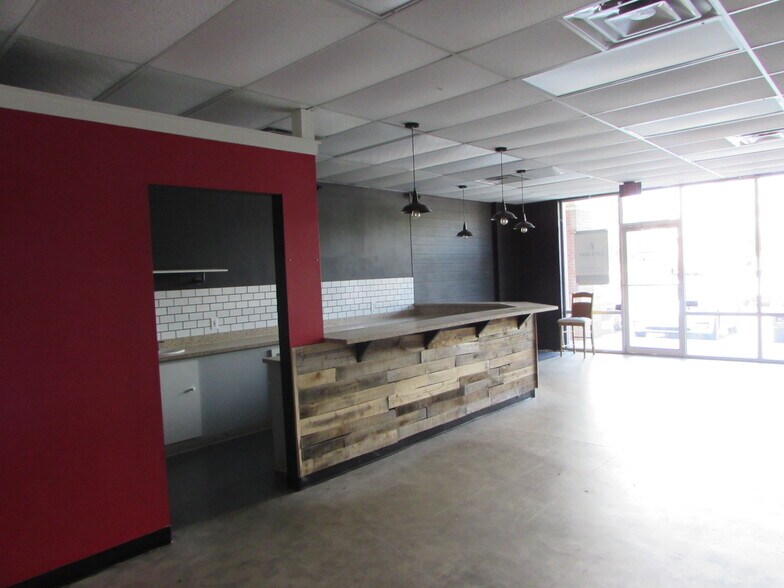 1307 Highway 31 NW, Hartselle, AL à louer - Photo intérieure - Image 2 de 8