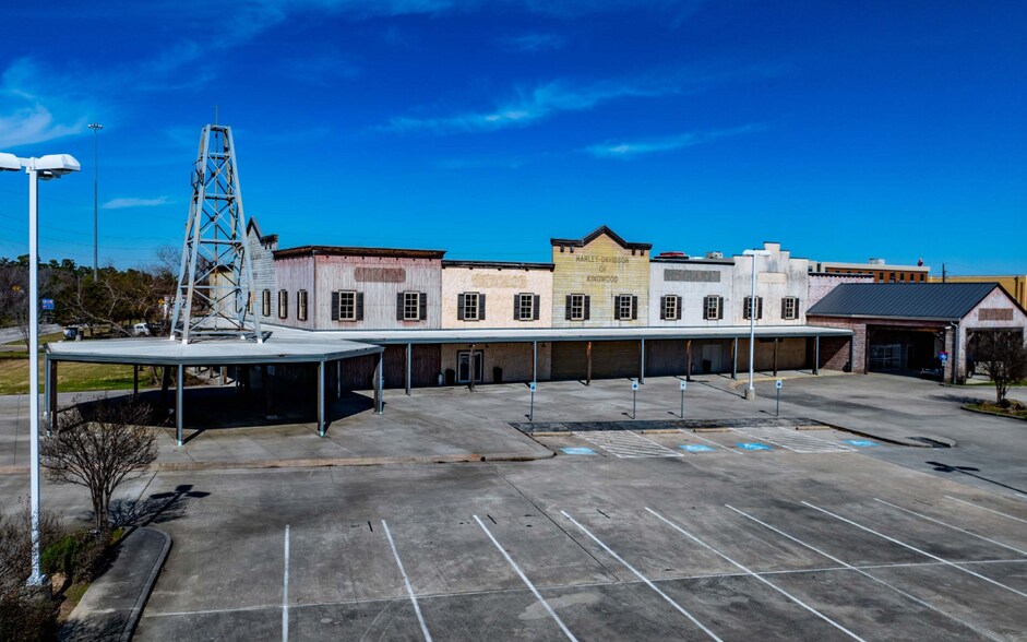 111 Northpines Dr, Kingwood, TX à vendre - Photo du bâtiment - Image 2 de 7