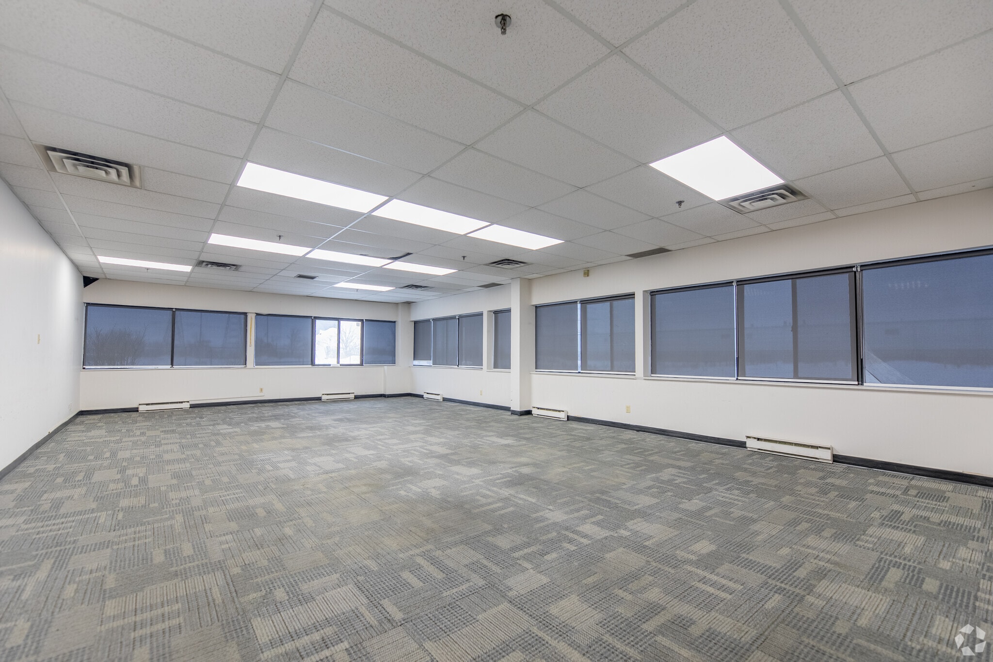 8069 Lawson Rd, Milton, ON à vendre Photo intérieure- Image 1 de 18