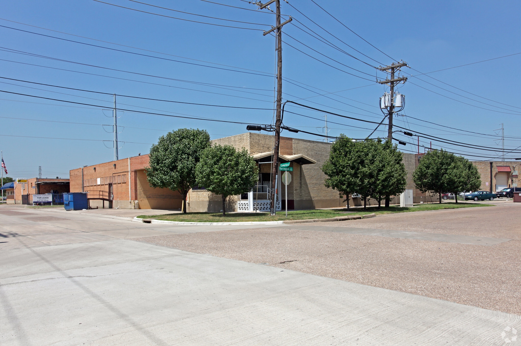 2505 Farrington St, Dallas, TX for lease Primary Photo- Image 1 of 13