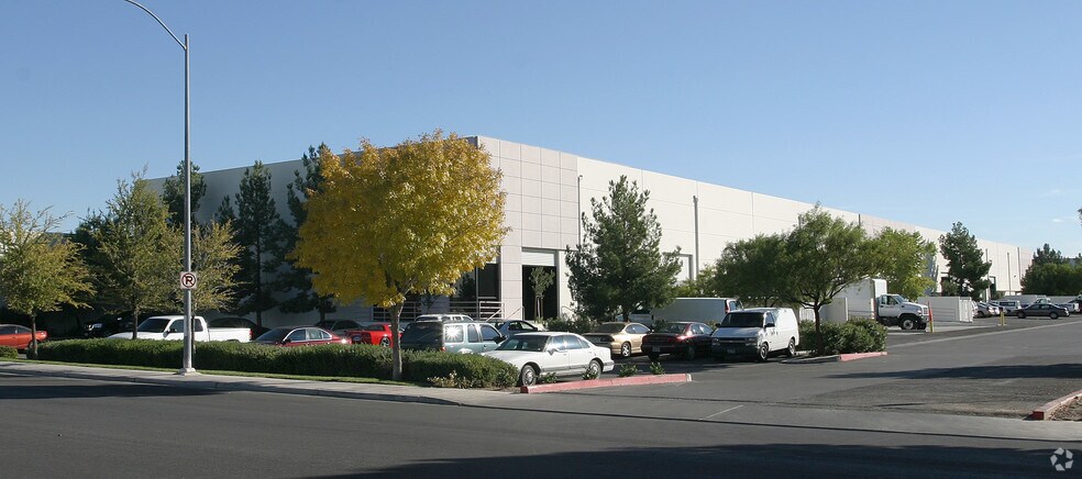 3211 Sunrise Ave, Las Vegas, NV à louer - Photo du bâtiment - Image 2 de 4