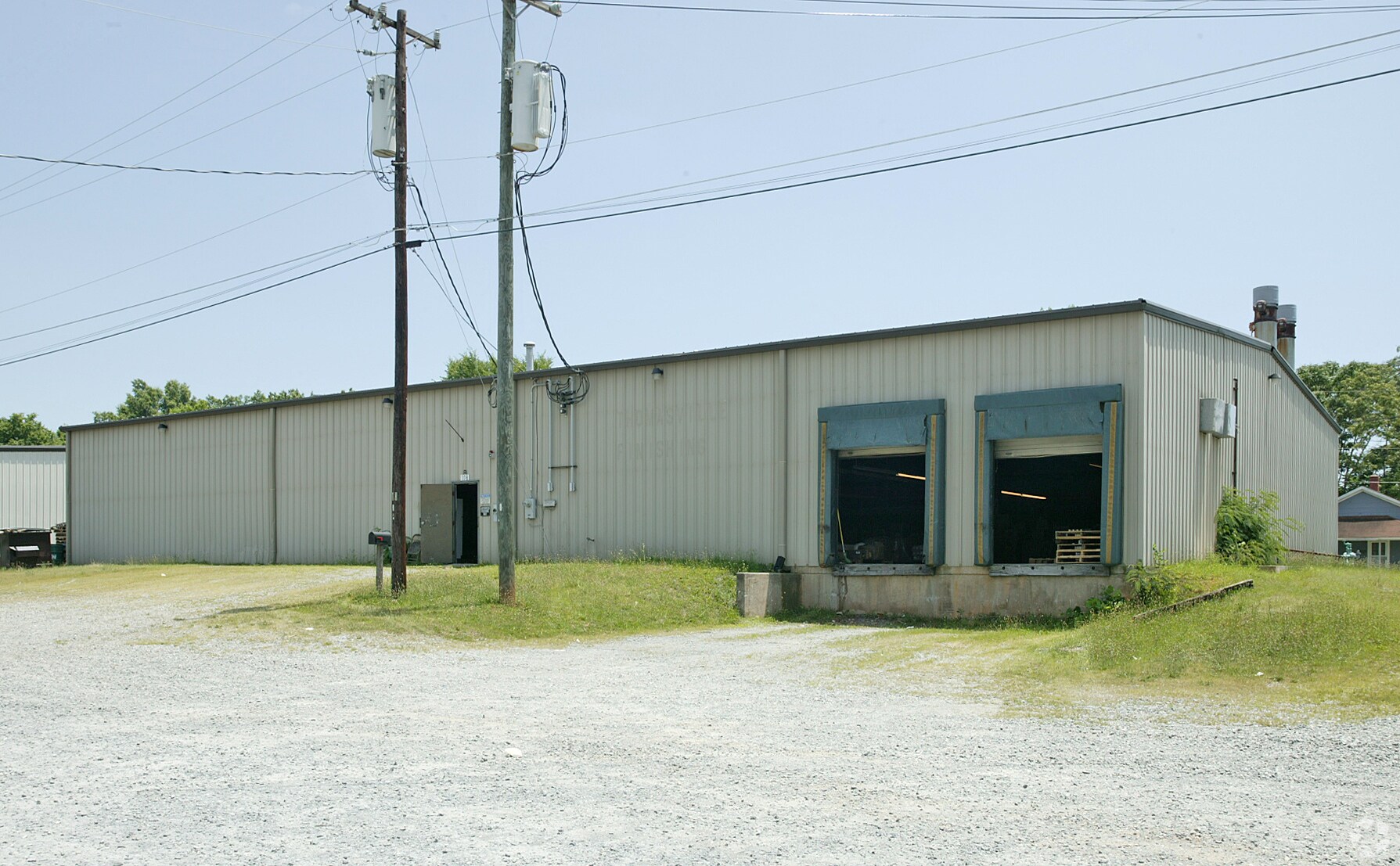 117B Liberty Dr, Thomasville, NC for lease Building Photo- Image 1 of 8