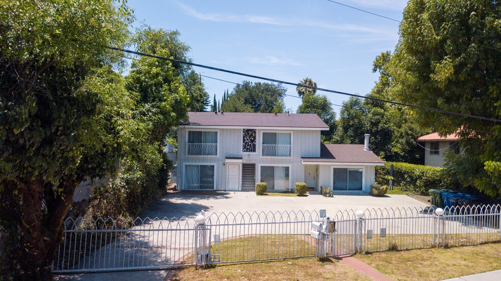 4747 Orion Ave, Sherman Oaks, CA à vendre - Photo du bâtiment - Image 2 de 16