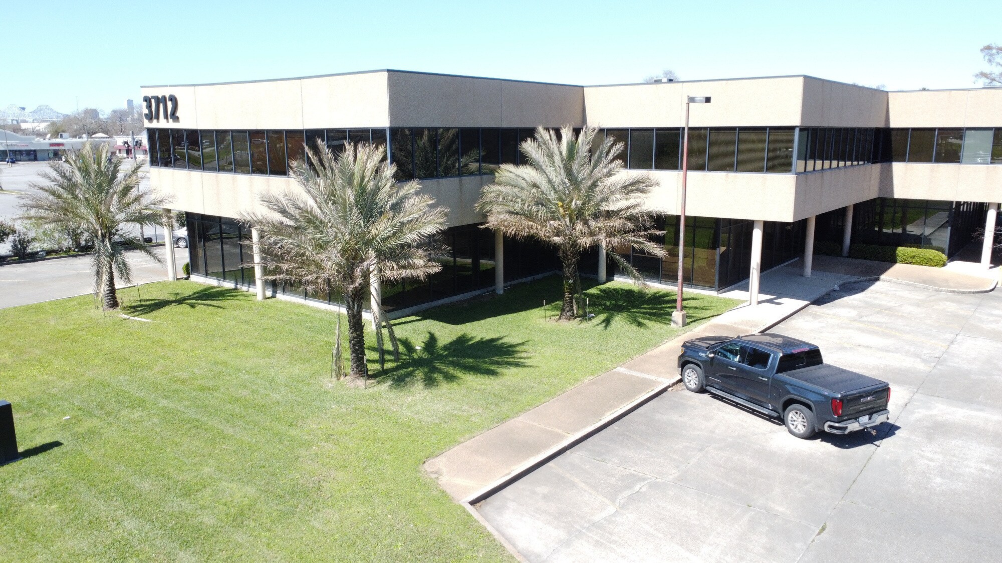 3712 MacArthur Blvd, New Orleans, LA for lease Building Photo- Image 1 of 6