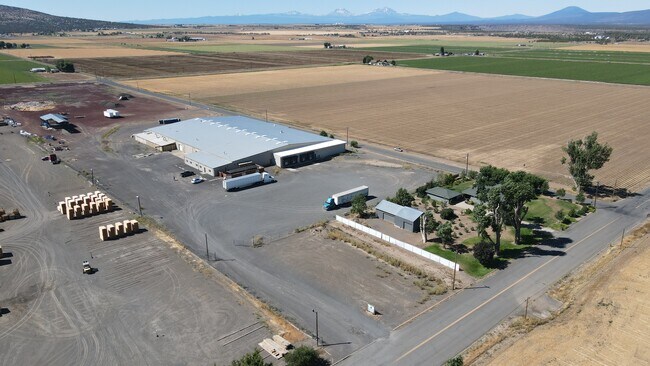 More details for 812 C St, Culver, OR - Industrial for Sale