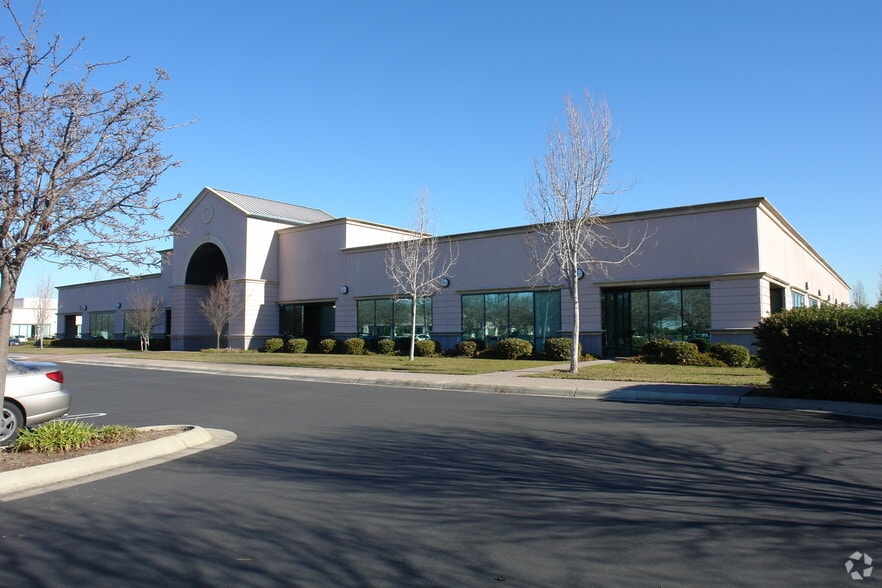 34800 Campus Dr, Fremont, CA for lease - Primary Photo - Image 1 of 8