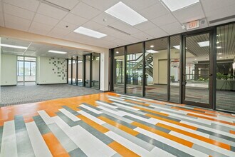 200 E Campus View Blvd, Columbus, OH for lease Interior Photo- Image 1 of 8