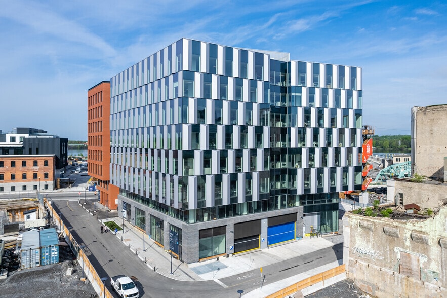 125 Zaida Eddy Pvt, Ottawa, ON à louer - Photo du bâtiment - Image 3 de 4