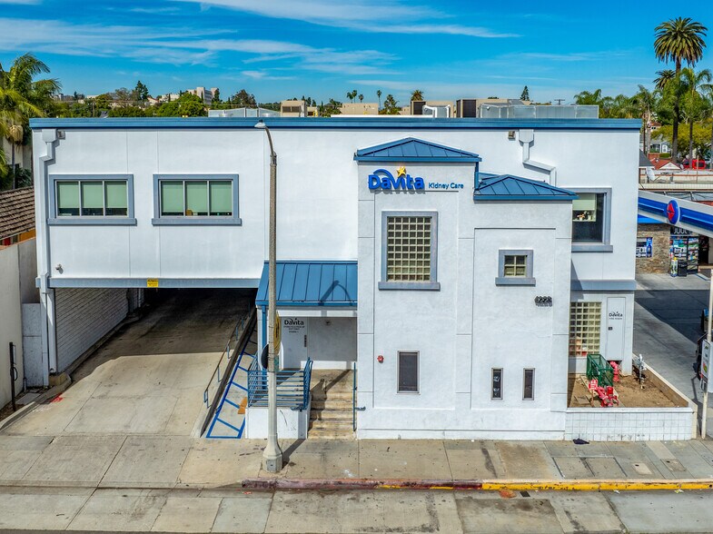 4223 E Anaheim St, Long Beach, CA à vendre - Photo principale - Image 1 de 17