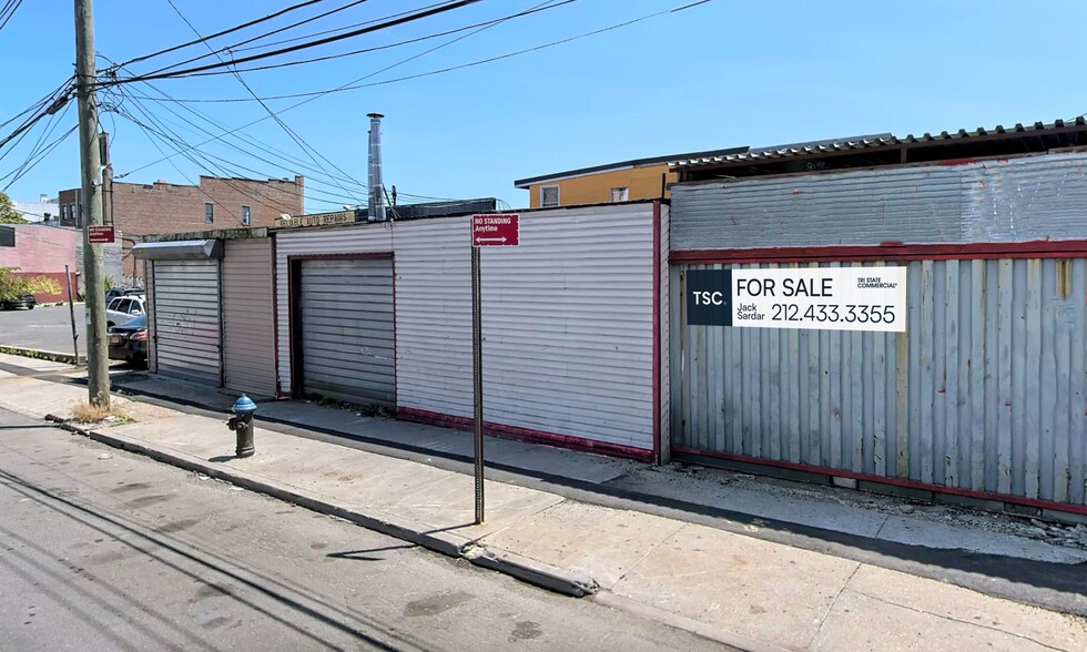2014 Cornaga Ave, Far Rockaway, NY à vendre - Photo du bâtiment - Image 2 de 6