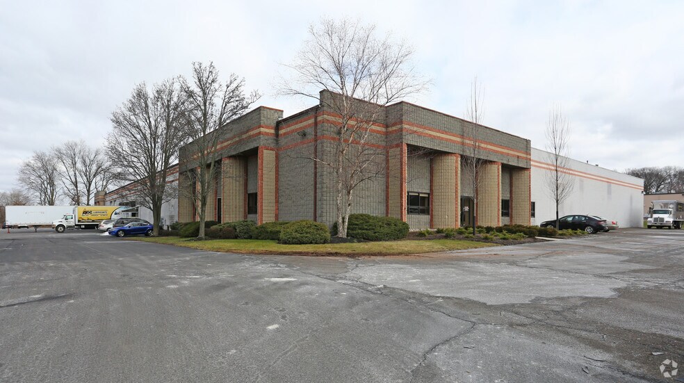 841 Nina Way, Warminster Township, PA à louer - Photo principale - Image 1 de 6