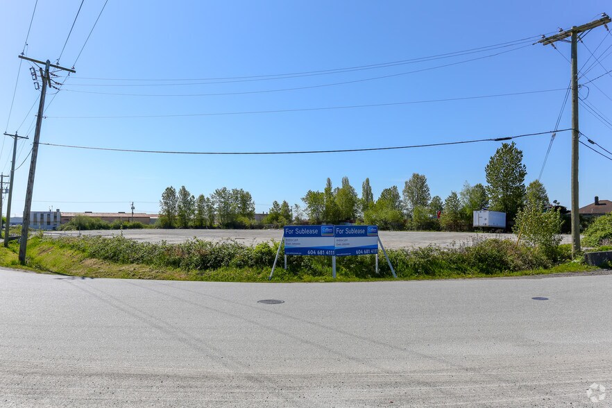 6160 Av Trapp, Burnaby, BC à louer - Photo du bâtiment - Image 1 de 3