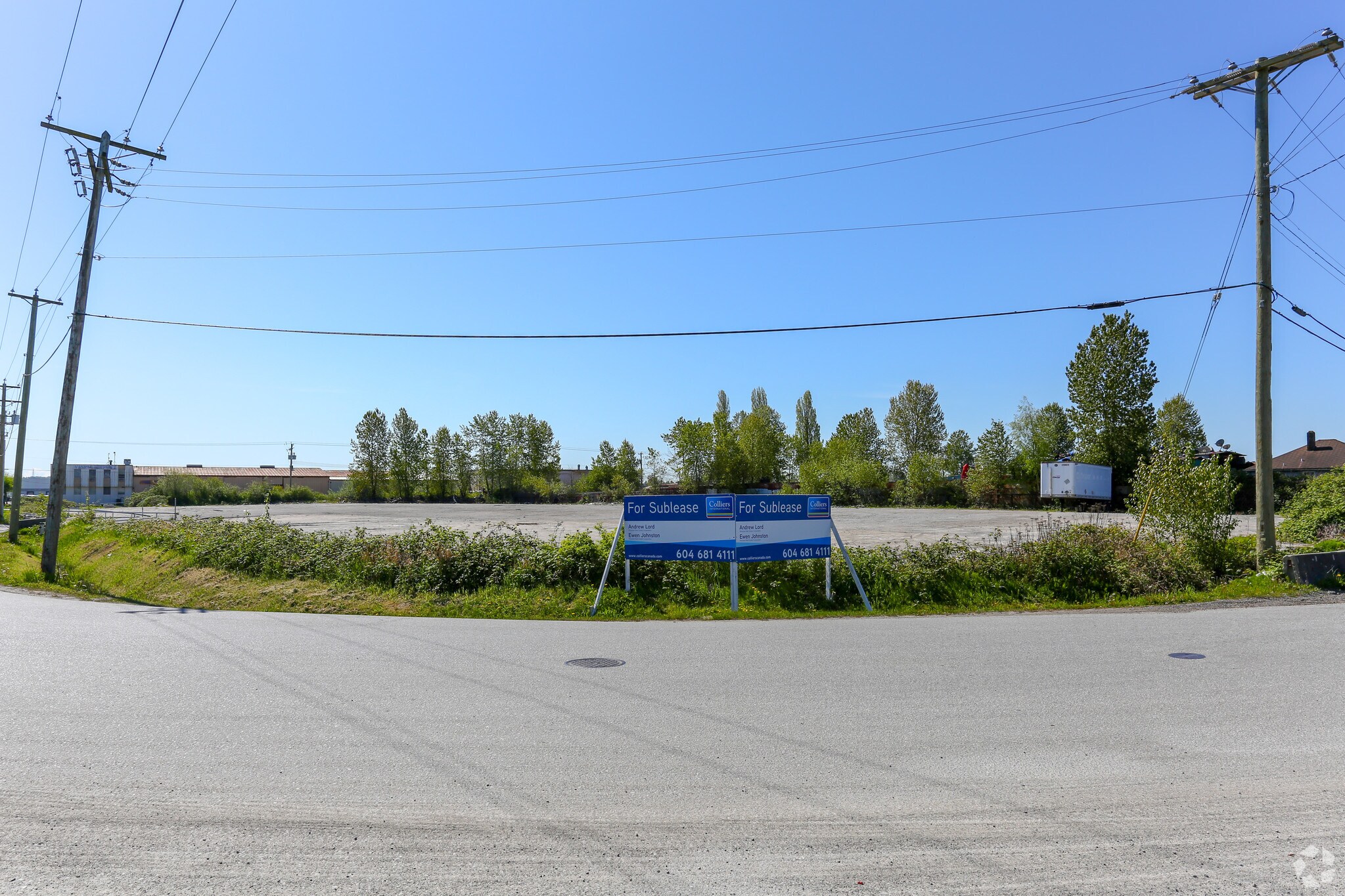 6160 Av Trapp, Burnaby, BC à louer Photo du bâtiment- Image 1 de 4