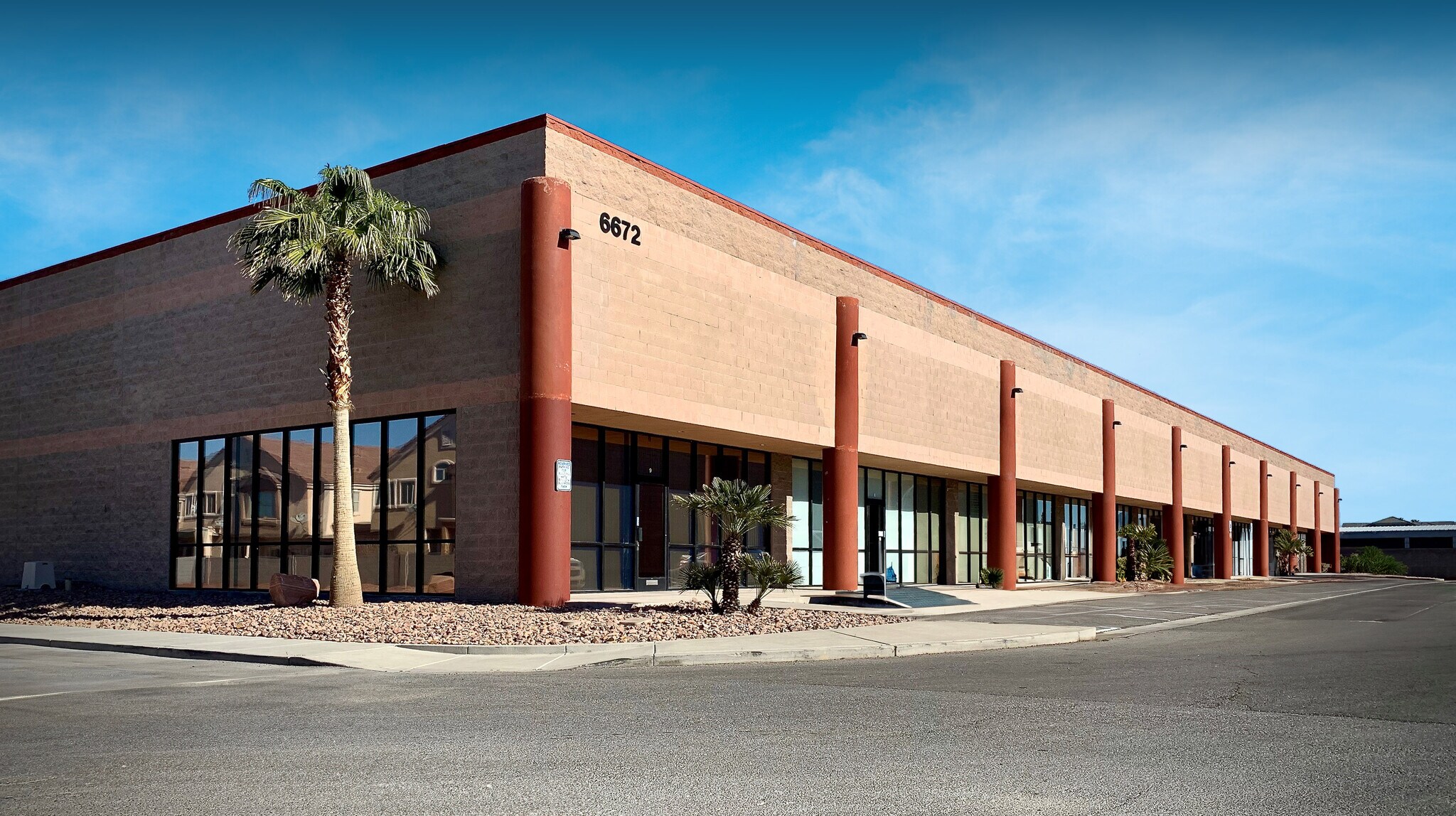 6672 Boulder Hwy, Las Vegas, NV à louer Photo principale- Image 1 de 5