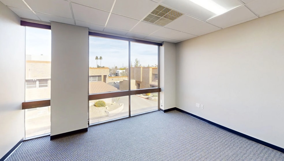 3200 N Hayden Rd, Scottsdale, AZ for lease - Interior Photo - Image 3 of 12