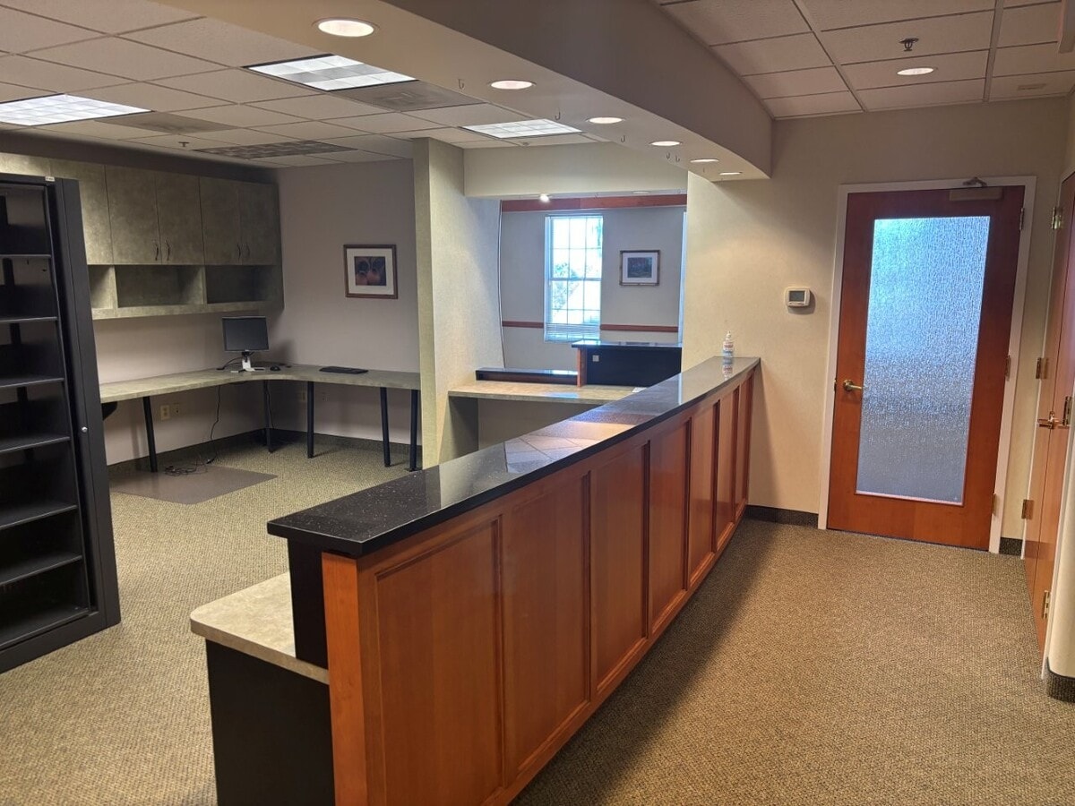 6134-6138 Redwood Square Ctr, Centreville, VA 20121 - Unit 201/202 -  - Interior Photo - Image 1 of 8