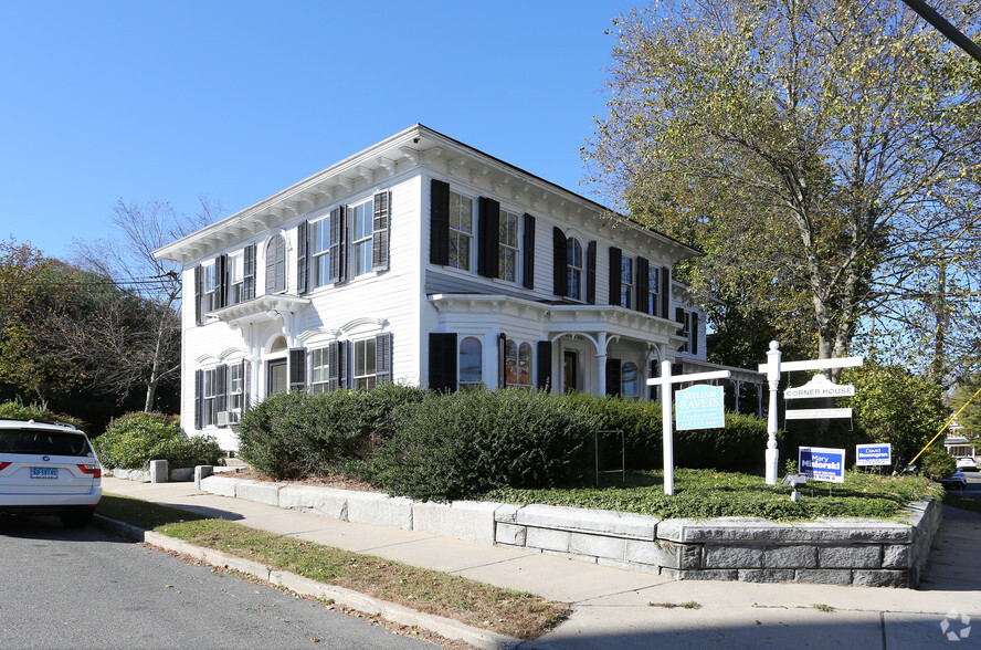 529 Main St, New Hartford, CT for sale - Primary Photo - Image 1 of 1