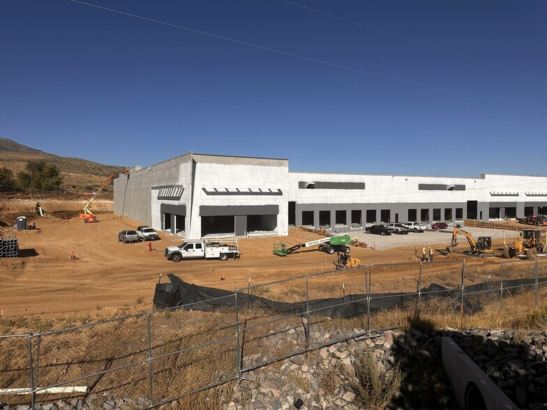 9835 N Virginia St, Reno, NV à louer - Photo du bâtiment - Image 3 de 6