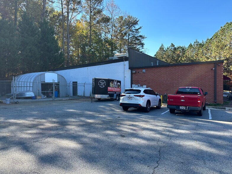 6190 Parkway North Dr, Cumming, GA à vendre - Photo du bâtiment - Image 3 de 13