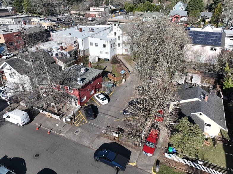 7780 SW Capitol Hwy, Portland, OR for sale - Building Photo - Image 3 of 8