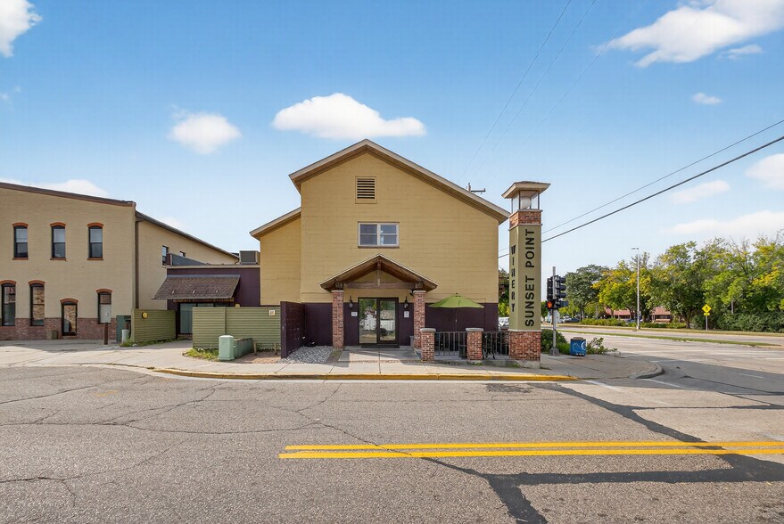 1201 Water St, Stevens Point, WI à vendre - Photo du bâtiment - Image 2 de 47
