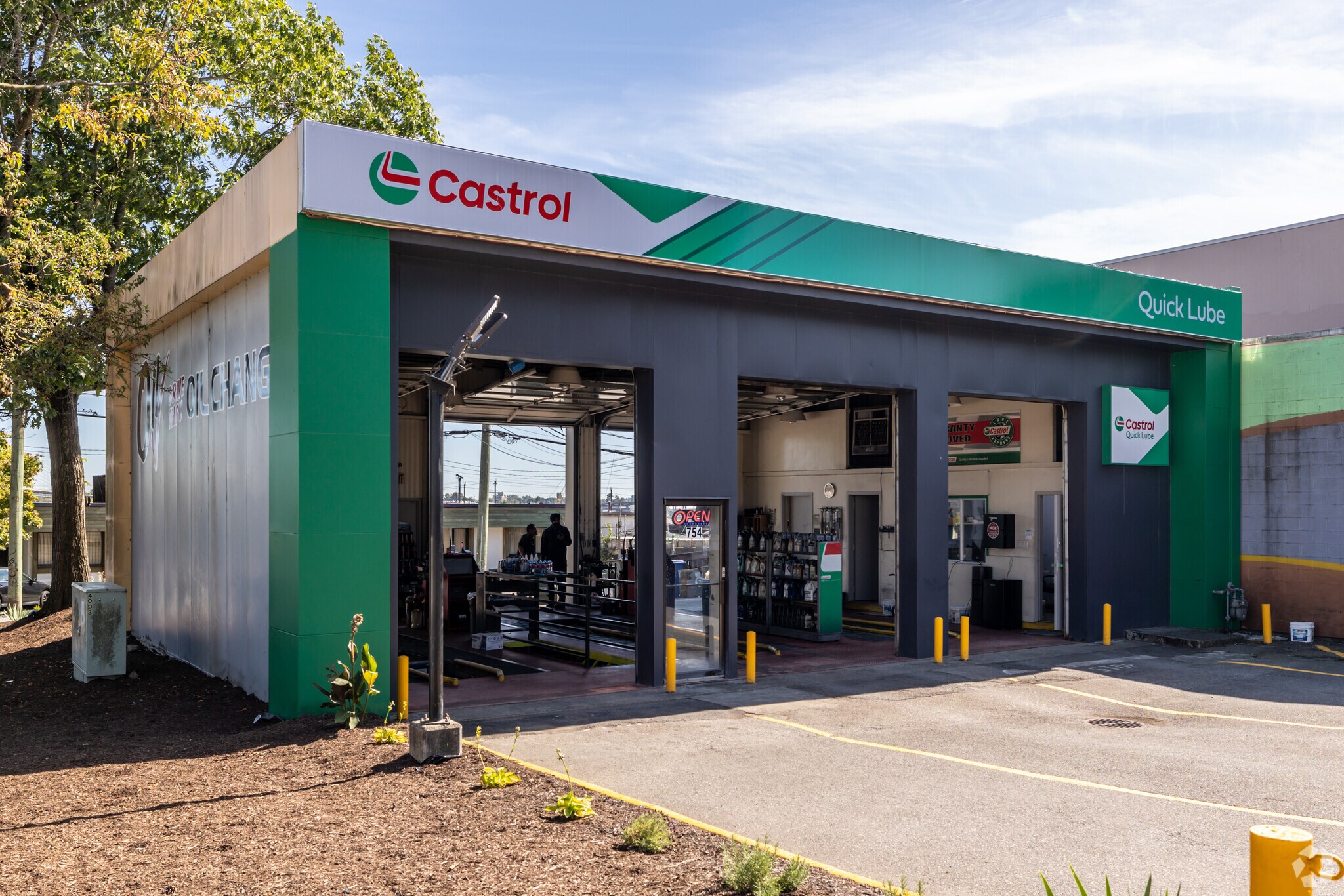 754 SW Marine Dr, Vancouver, BC à vendre Photo principale- Image 1 de 1