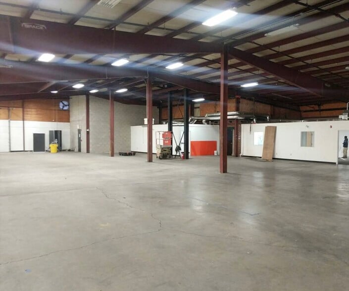 730 Eastern Ave, Malden, MA for lease - Building Photo - Image 3 of 5