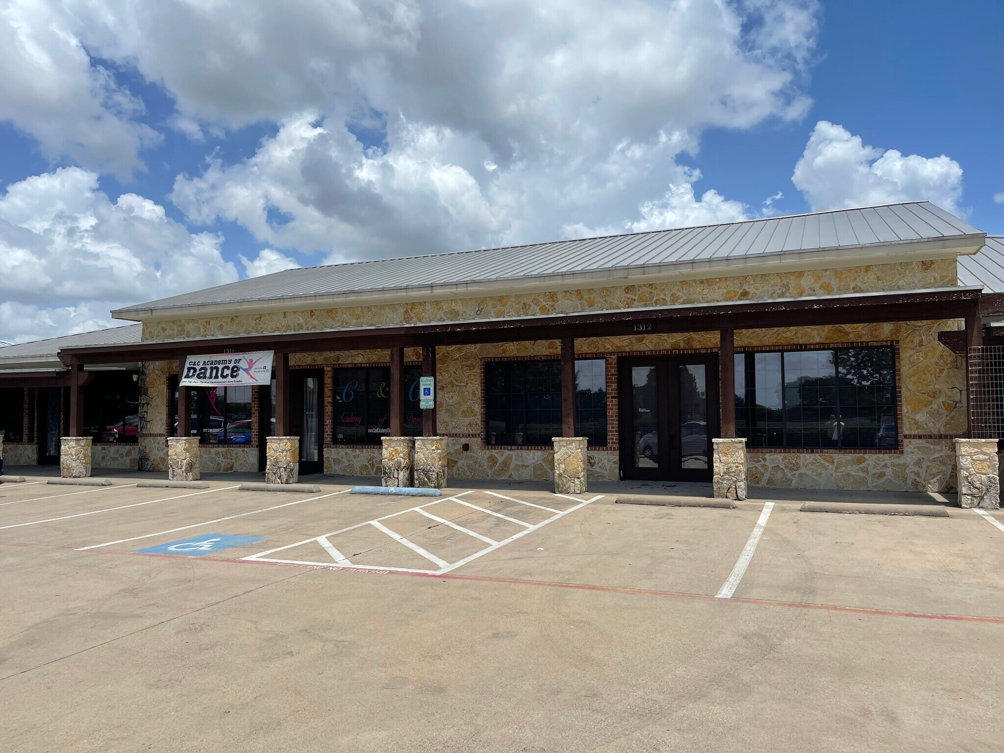 1314 NW John Jones Dr, Burleson, TX for lease Building Photo- Image 1 of 6