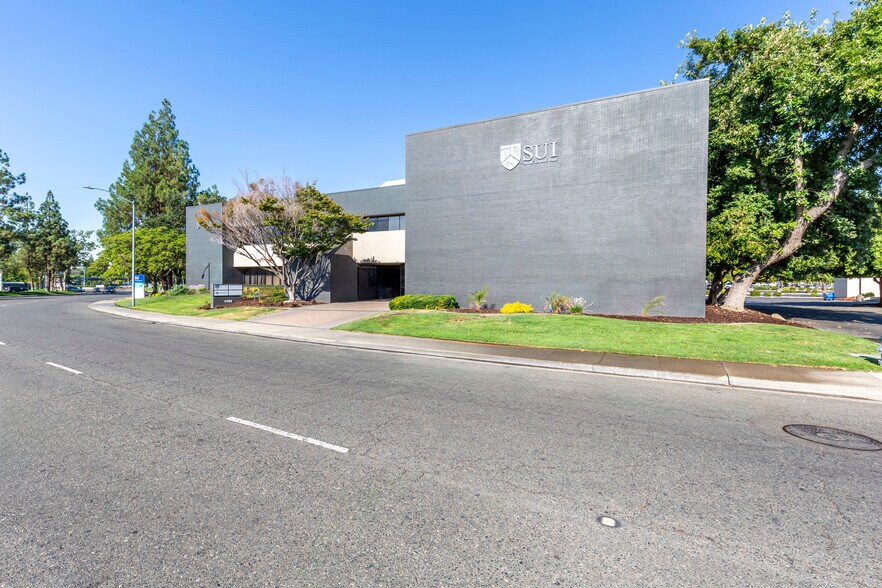 1765 Challenge Way, Sacramento, CA for lease - Building Photo - Image 2 of 11