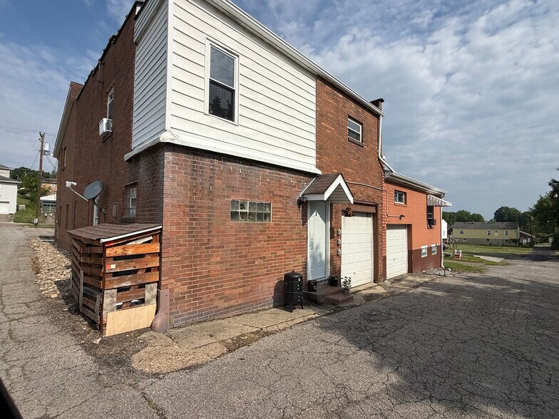 106 Columbus Way, Weirton, WV à vendre - Photo du bâtiment - Image 3 de 3