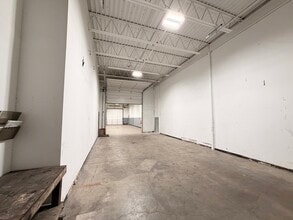 2928-2930 Switzer Ave, Columbus, OH for lease Interior Photo- Image 2 of 11