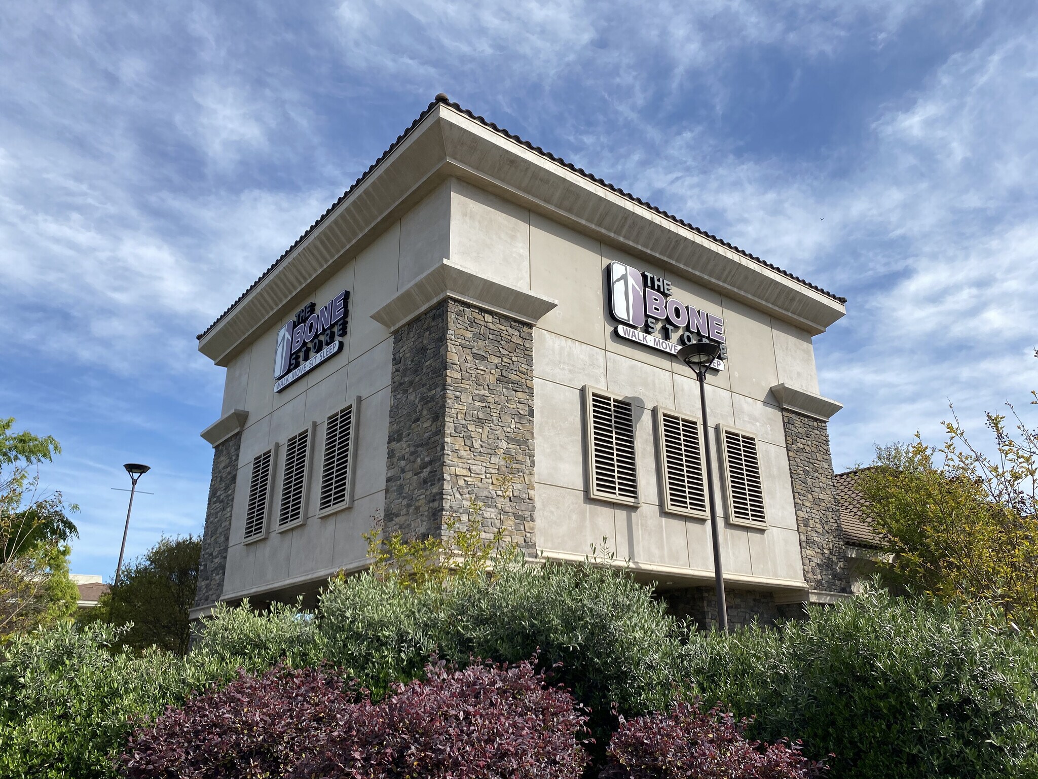 1547 E March Ln, Stockton, CA à louer Photo du bâtiment- Image 1 de 32